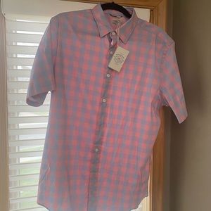 NWT  Faherty short sleeve button down shirt